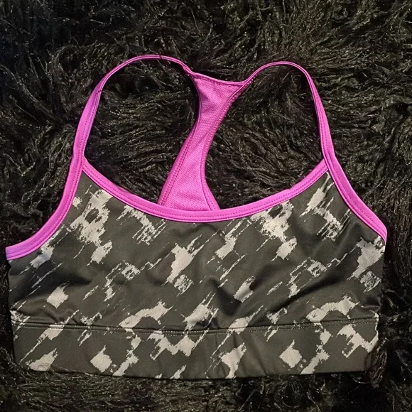 Reversible sports bra bundle size XS - Picture 4 of 7